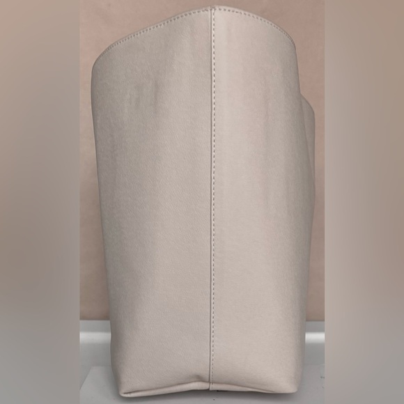 Cuyana Tote Organization Insert Faux Microsuede in Pale Pink color 14” x 10” - Picture 5 of 6